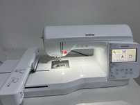 Masina de brodat Brother Innov-is NV880E