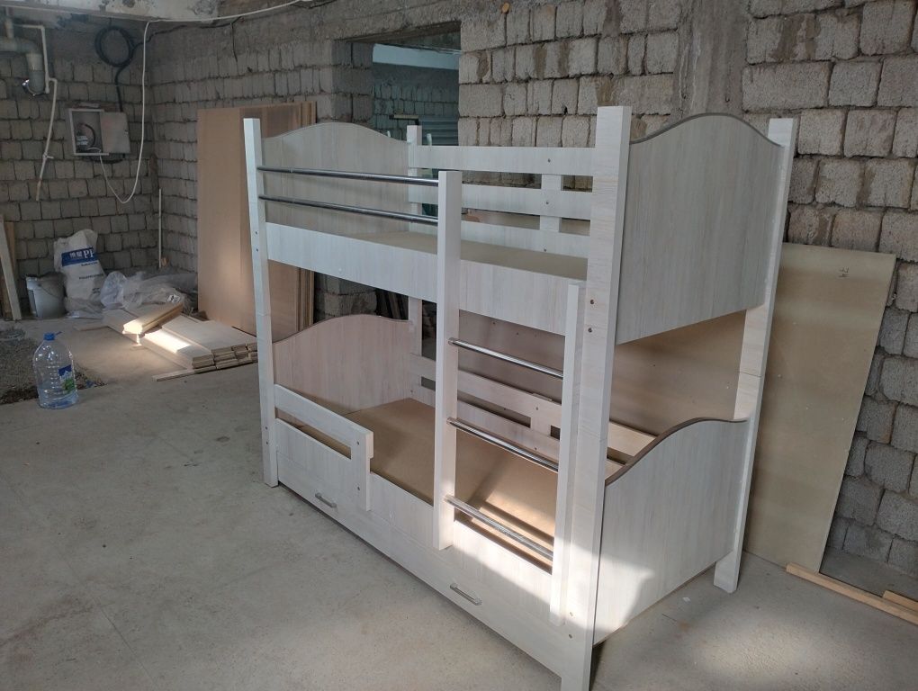 Мебель двухэтажный кровать