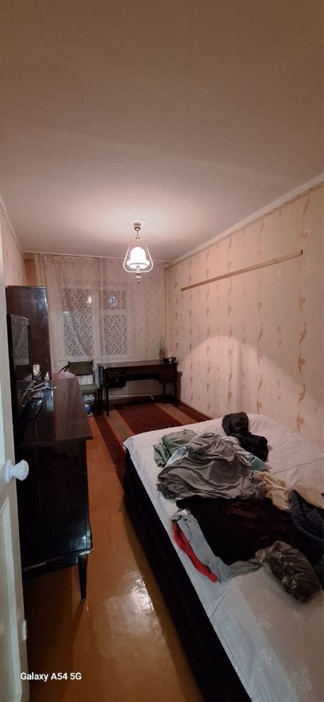 Первый этаж 3 комнаты-раздельные ! Продам Новза метро Чиланзар 5