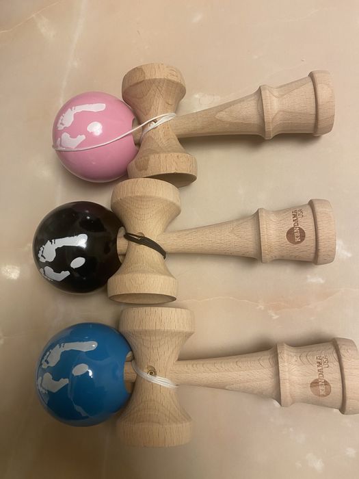 Kendama usa din lemn