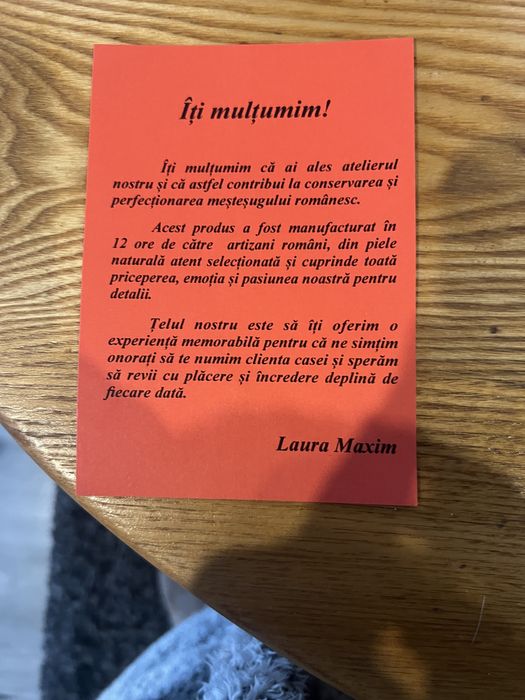 Poseta Victoria Maxi de la Laura Maxim