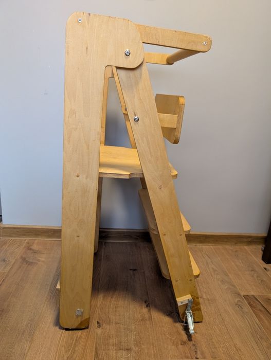 Сгъваема помощна кула стълба  - Монтесори