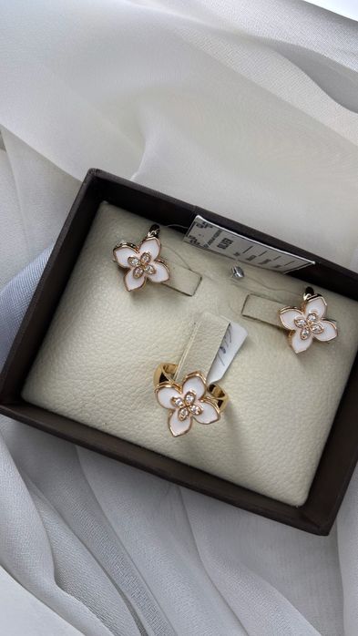 Набор украшений с эмалью