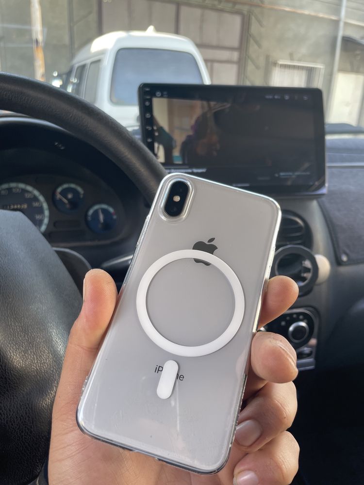 iPhone x 64 gb sotiladi