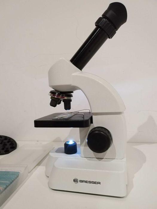 Microscop Bresser