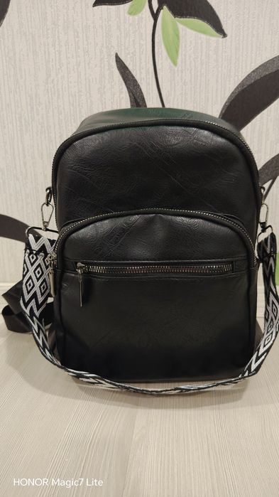 Ghiozdan imitație piele cu multe buzunare