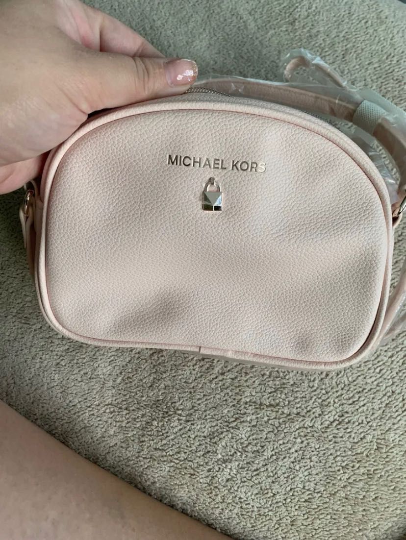 Michael Kors чанта