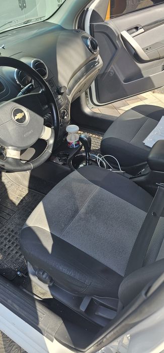 Продется Нексия 3