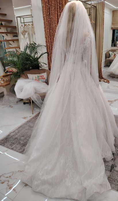 Vând rochie de mireasă