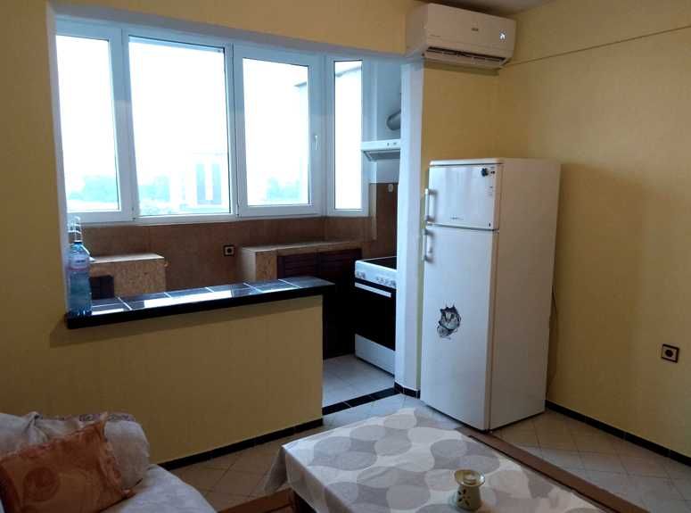 Дава се под наем Тристаен апартамент в Пловдив, Каменица 2 - 70 кв.м за 275 € - Снимка #1