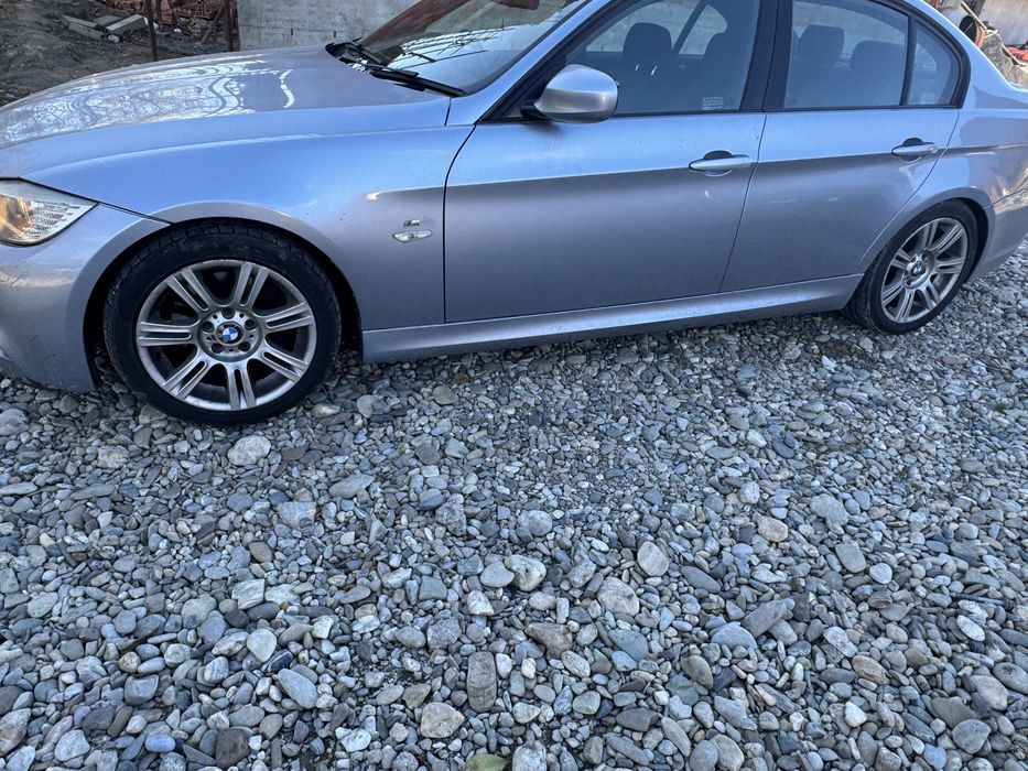 Dezmembrez bmw e90 facelift pachet m capota trager aripa far bara usa