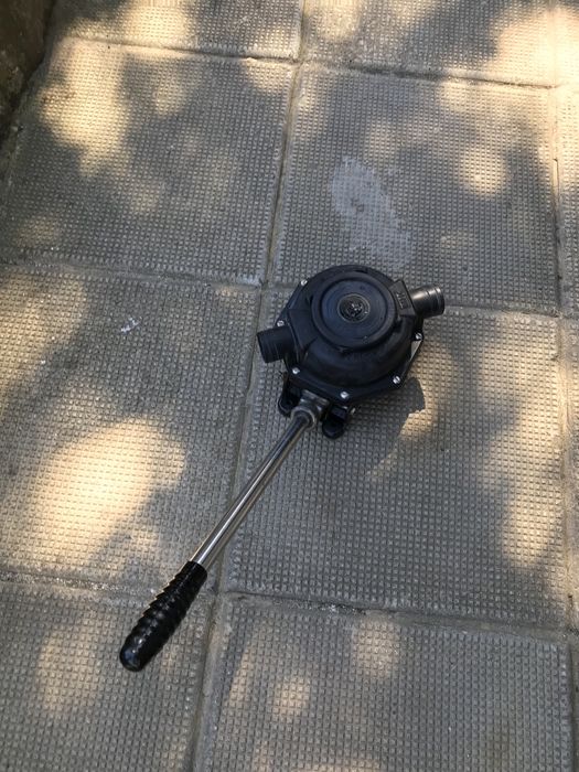 Ръчна осушителна помпа за лодка , марка Henderson