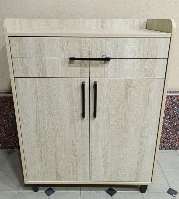 Shkaf  tumba sotiladi