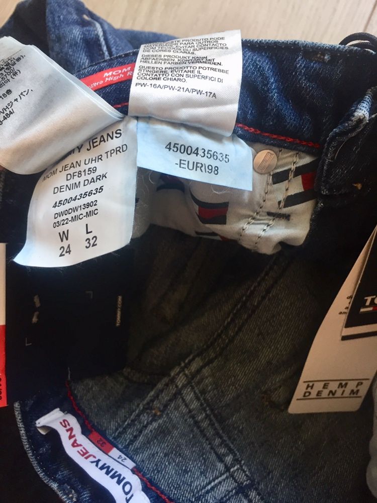 TOMMY jeans mom fit