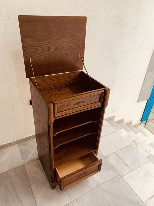 Шведски дъбов кабинетен шкаф