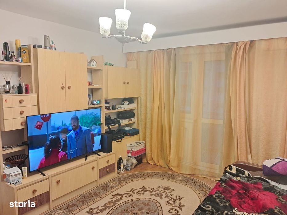 Vand apartament 2 camere in Deva, zona Scarisoara (Astoria), etaj 3