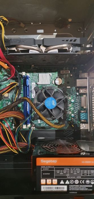Unitate/sistem i5 4460, 8gb ram, ssd 256gb, placa video gtx 950 2gb