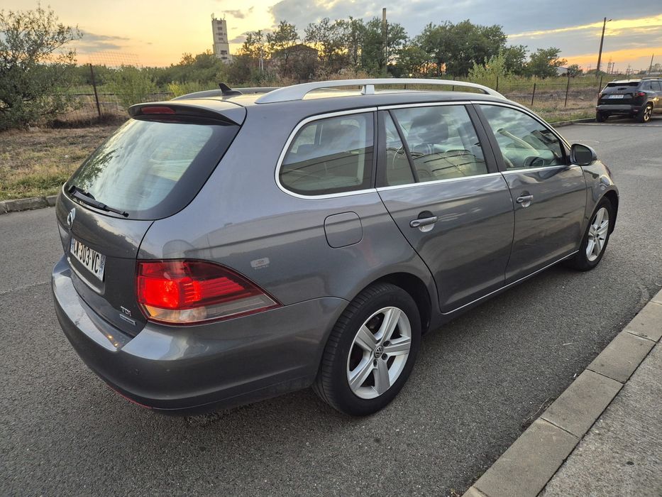 Vw Golf 6 1,6tdi 105cp pret 3400€