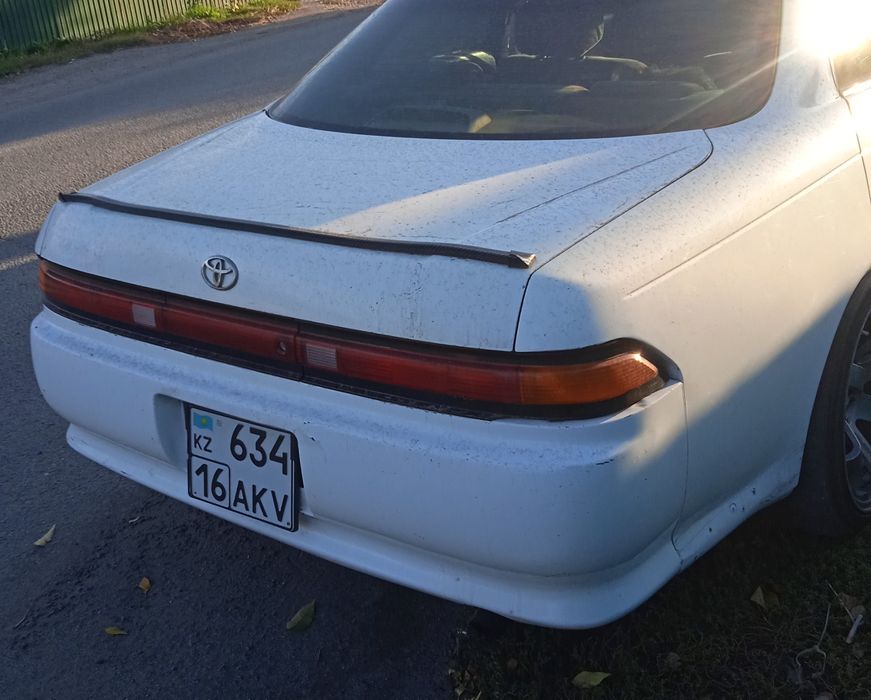 Задние фонари toyota mark 2 90 комплект