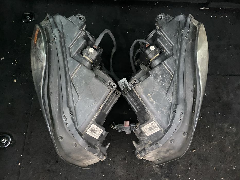 Фарове XC 90 Volvo