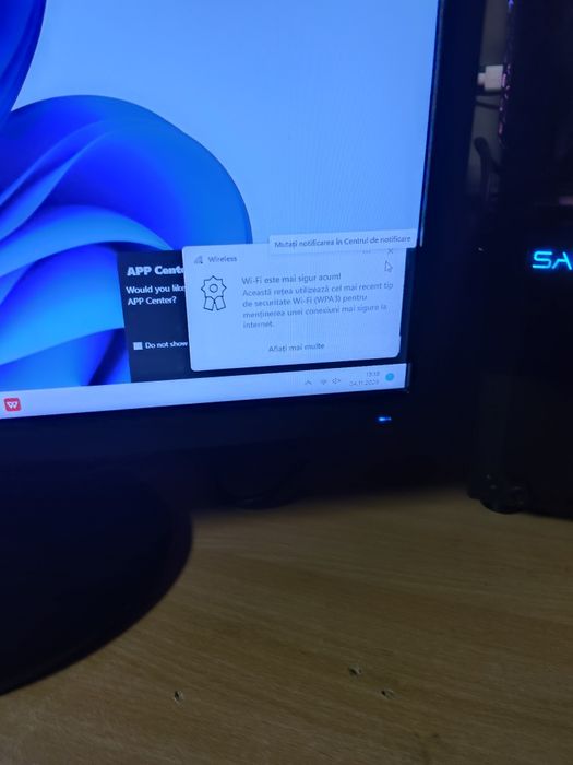 Unitate calculator +monitor led AMD ryzen 5 3400g ,16 GB RAM ssd 512 g