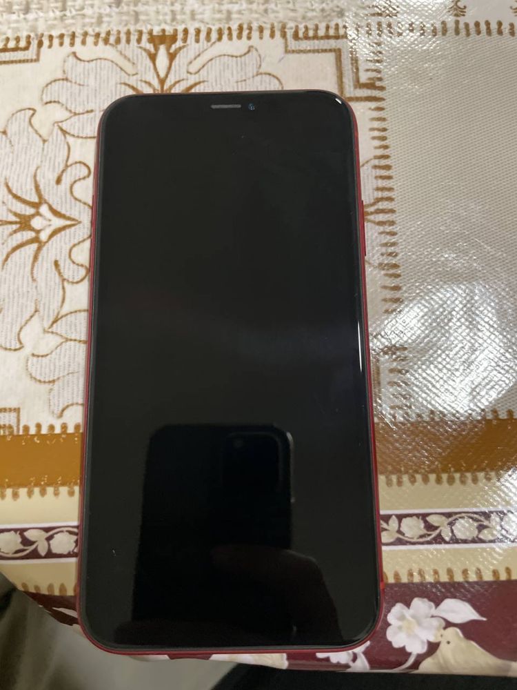 Iphone xr 64 emkost 80%