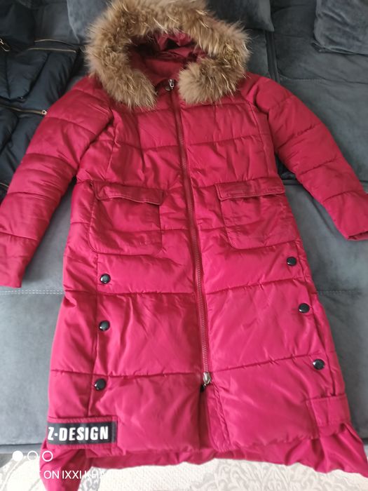 Куртка зимняя,девочковая,размерS,длинная,теплая.