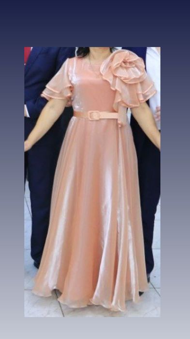 Продам платье 46-48 размер за 35000