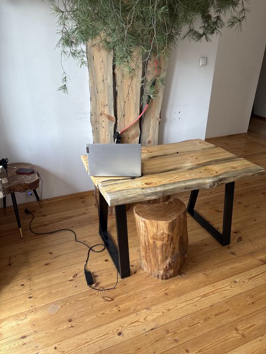Стол из спила карагача