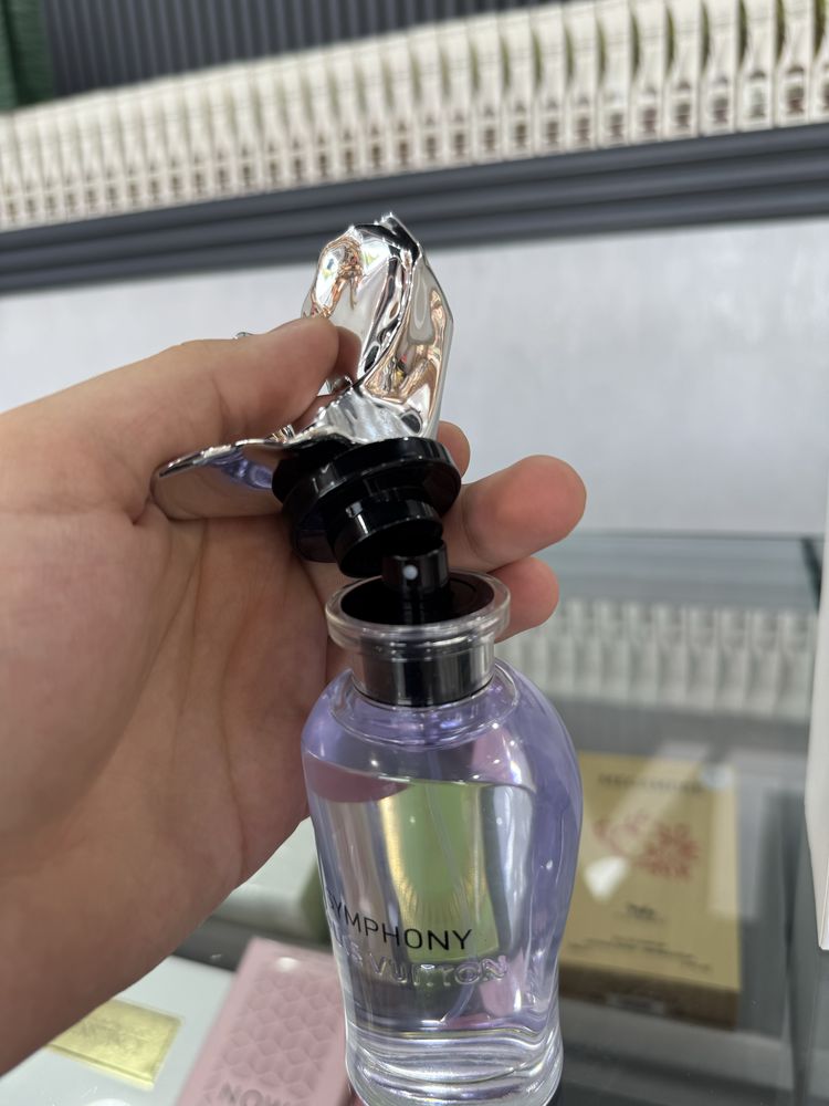 LOUIS VUITTON Symphony 1-1