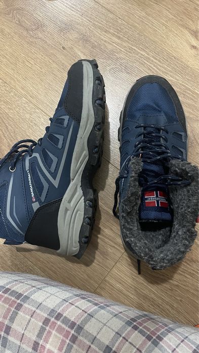 Трекинговая обувь