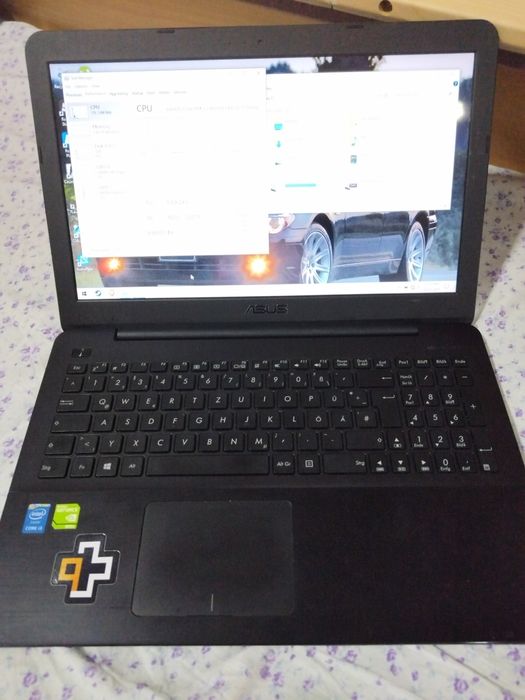 Vand laptop asus R556l i3- 4010U