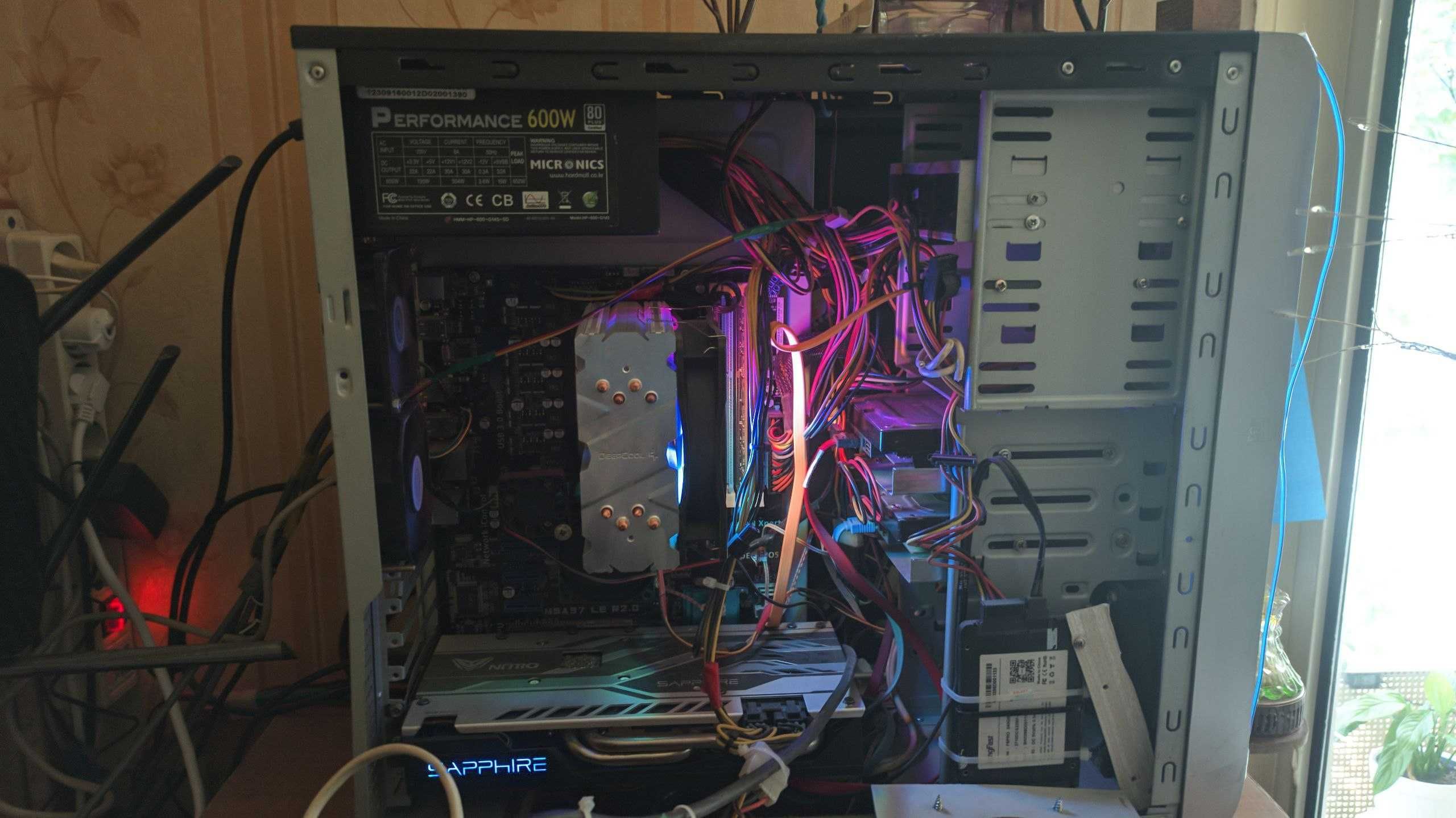 AMD FX-8320, Radeon RX 580.