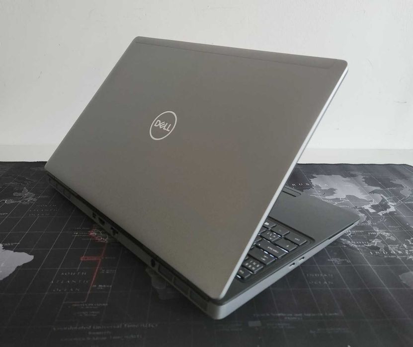 Dell Precision 7560 15,6"FHD i9-11950H nVidia RTX A2000 128GB RAM