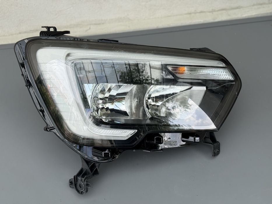 Far stanga far dreapta renault master 3 2019-2024