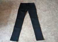 Женские джинсы черные