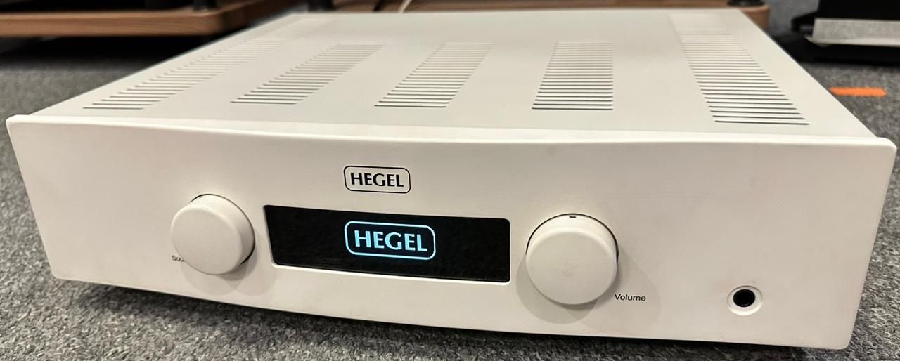 Интегральный усилитель Hegel h190