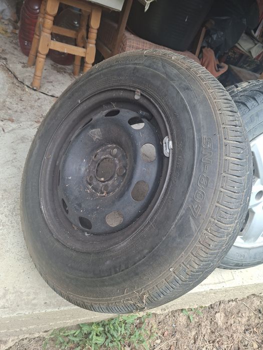 Roți Skoda 1 Cu Anvelope De Iarna + Roată De Rezervă Vara Cadou