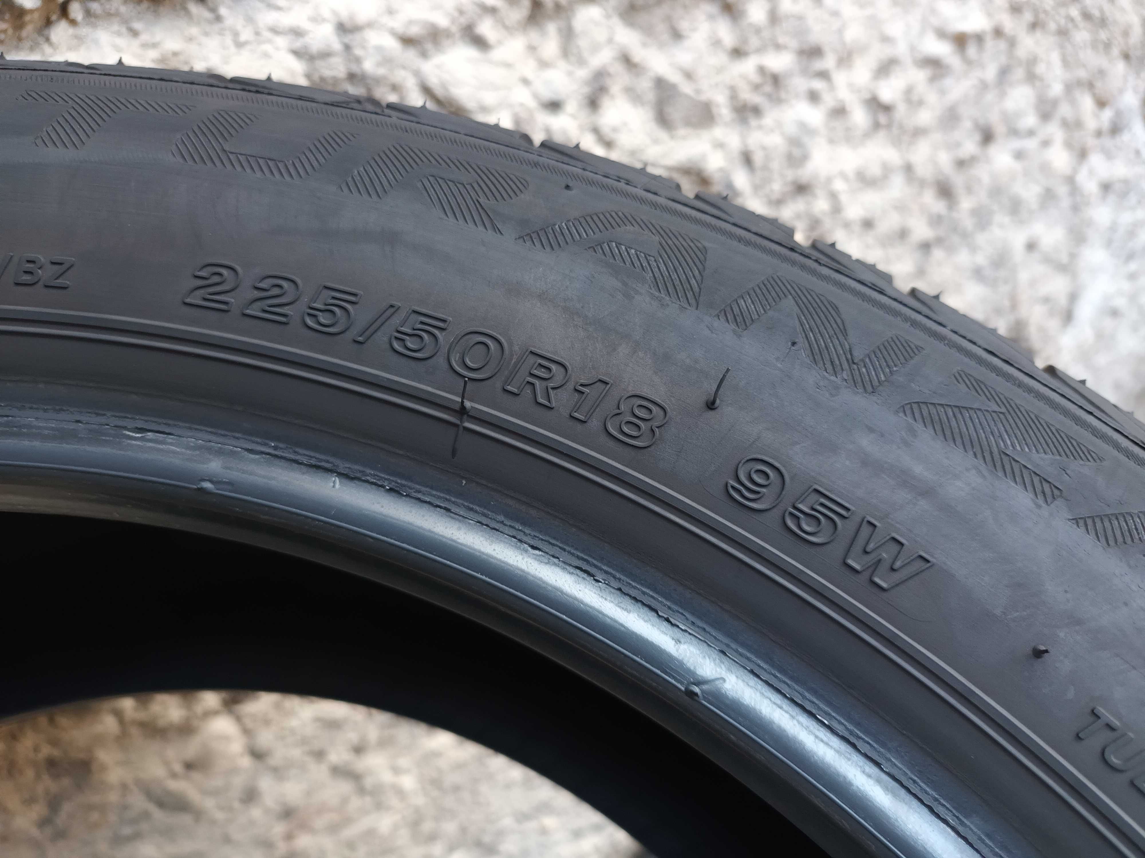 2 летни гуми 225/50 R18 Bridgestone Turanza T001* RUNFLAT 95W RSC