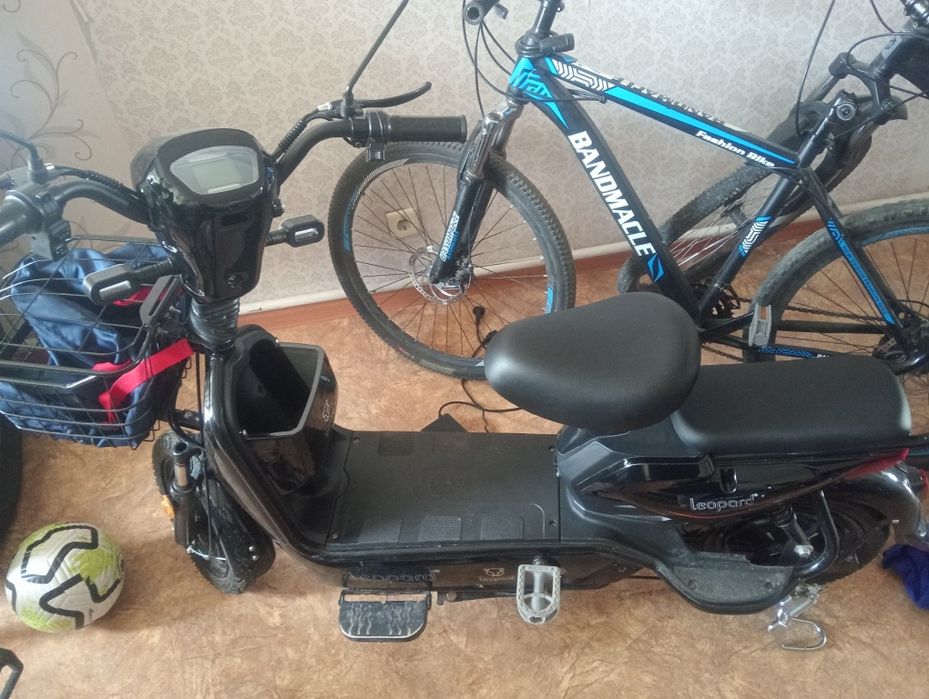 Электронный скутер продам