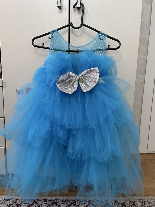 Нарядное платье для девочки