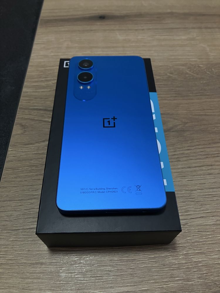 Смартфон OnePlus Nord CE4 Lite 5G, 256GB, Mega Blue НОВ с гаранция!