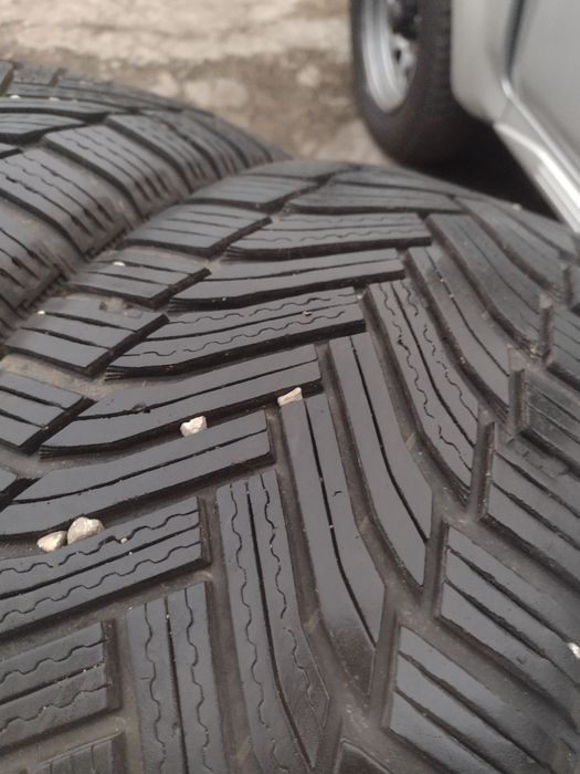 Перфектни 2бр.215/45/17 Michelin Alpin6 dot3319