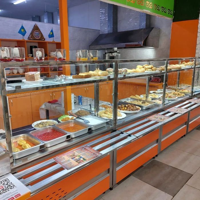 Линия раздачи, мармит, салатница
компотница, холодильник