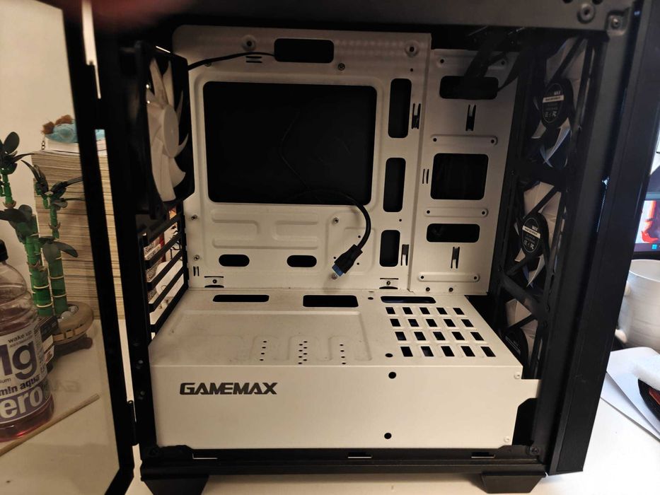 Carcasa Gamemax Aero ARGB