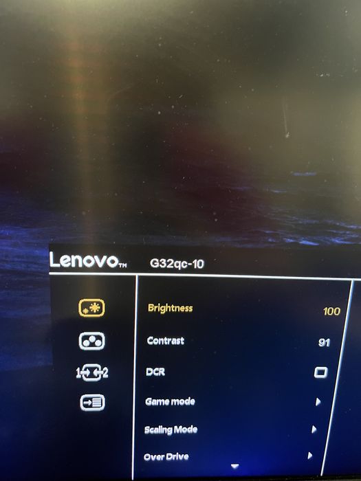 Monitoro Lenovo 32inch 144hz