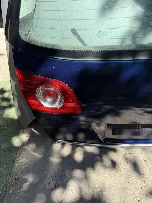 Haion hayon bleumarin vw Passat B6 break combi variant complet