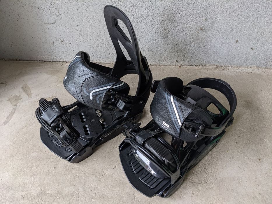 Продавам snowboard + автомати + обувки