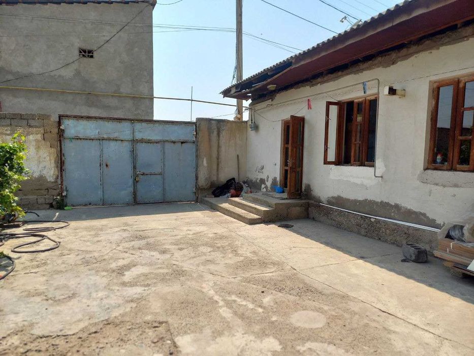 В Бектемирском районе продаётся дом 3 сотки