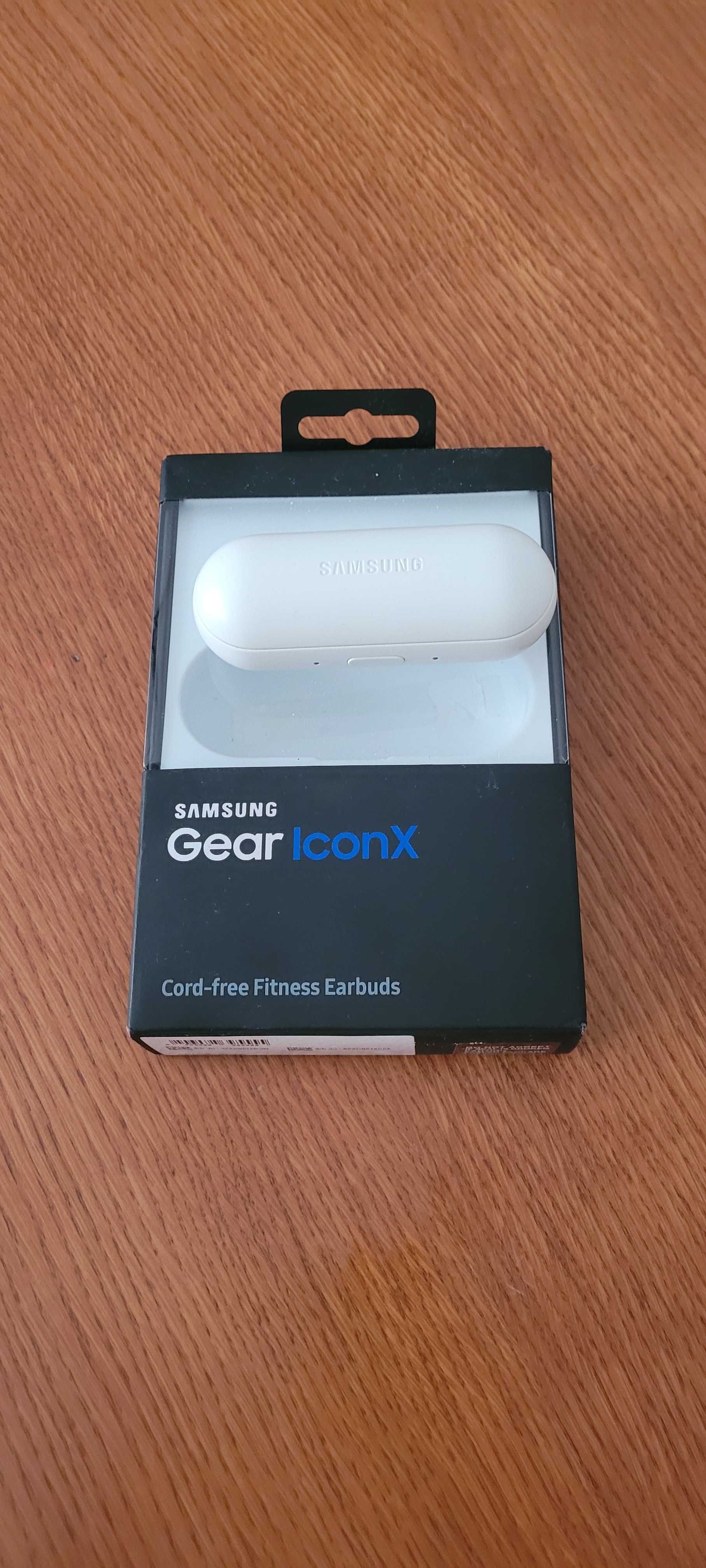 Оригинални безжични слушалки Samsung Gear IconX SM-R150